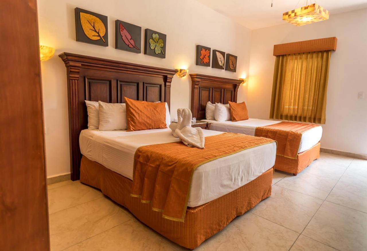 Hotel Las Golondrinas Плайя-дель-Кармен Екстер'єр фото
